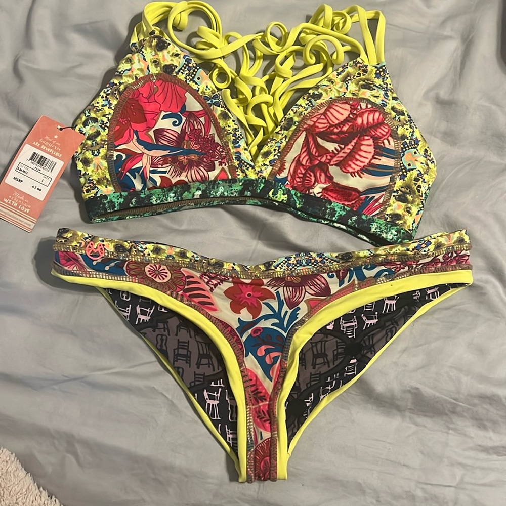 Brand new with tags maaji swim suit two piece reversible sz L top and M bottom